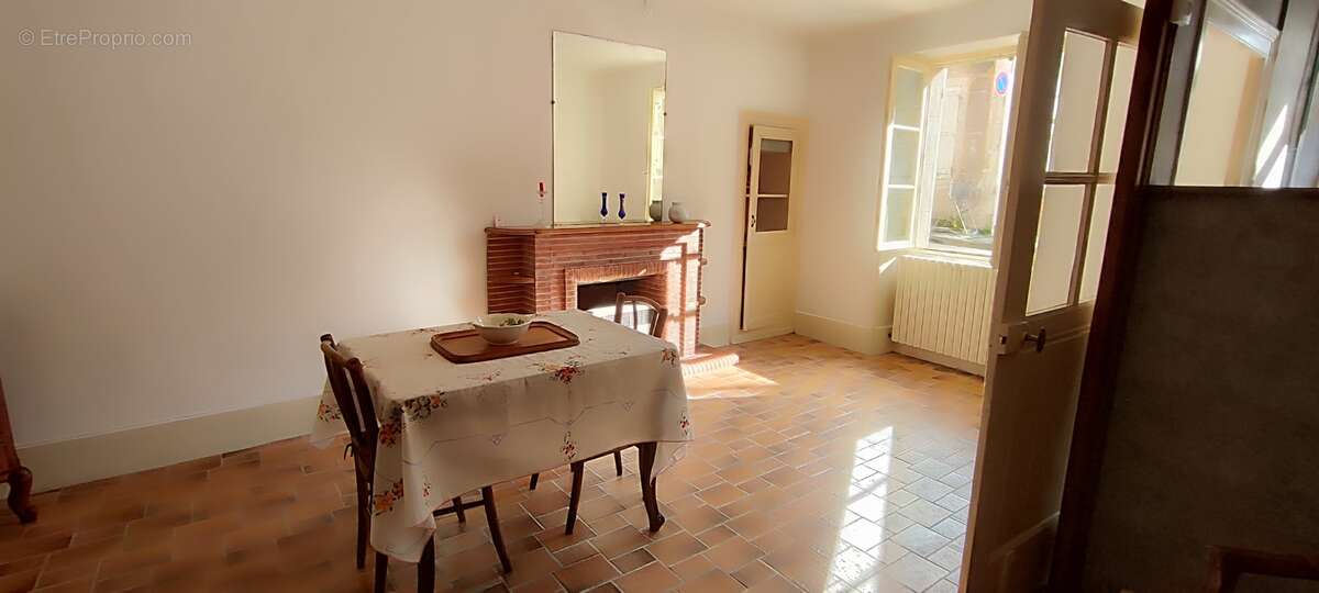 Maison à CHATEAUMEILLANT