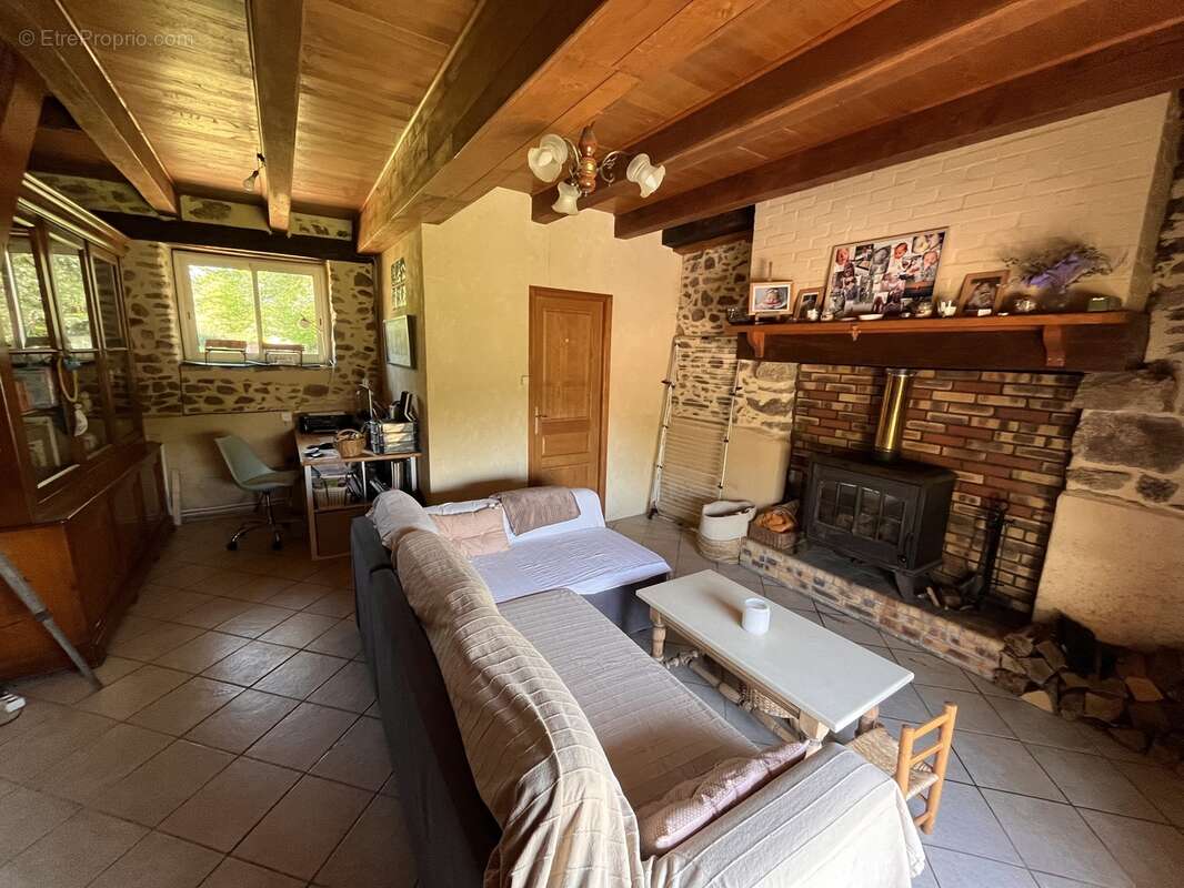 Maison à CHAMPNETERY