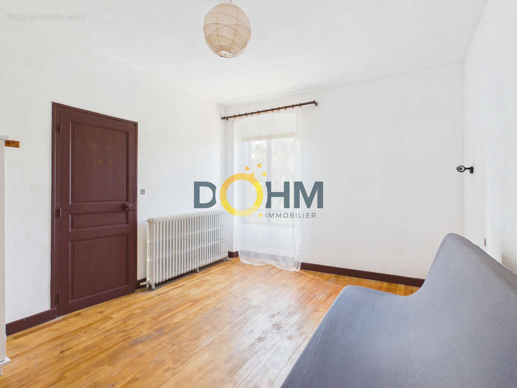 Maison de gare habitable de suite avec terrain - photo 13