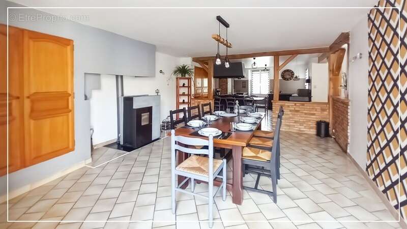 Maison à vendre 7 pièces LE MESNIL SUR OGER (51) - 149m² - Cour - Ancien gîte - Dépendance et Caveau - photo 3