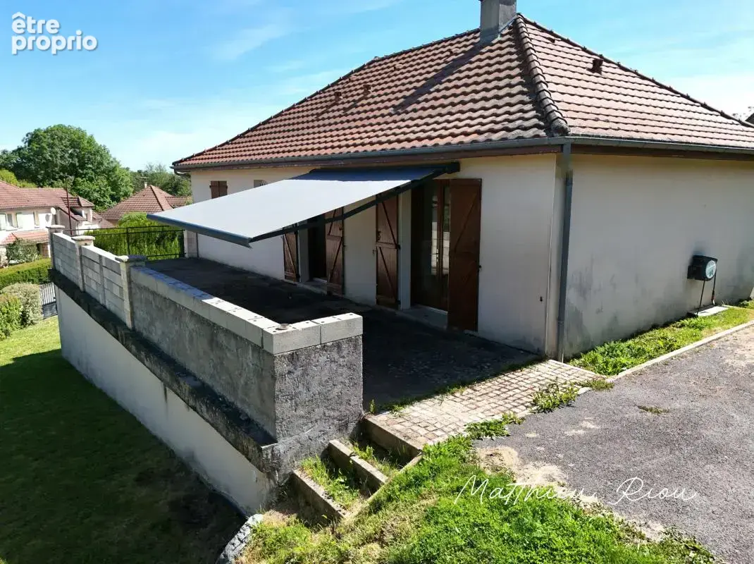 Maison 5 pièces 105 m² à vendre à Saint-Sulpice-Le-Gueretois (23000) - photo 2