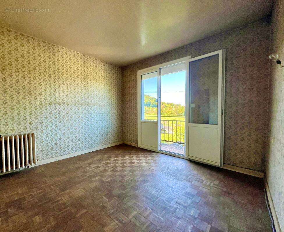 Maison à TRACY-LE-MONT