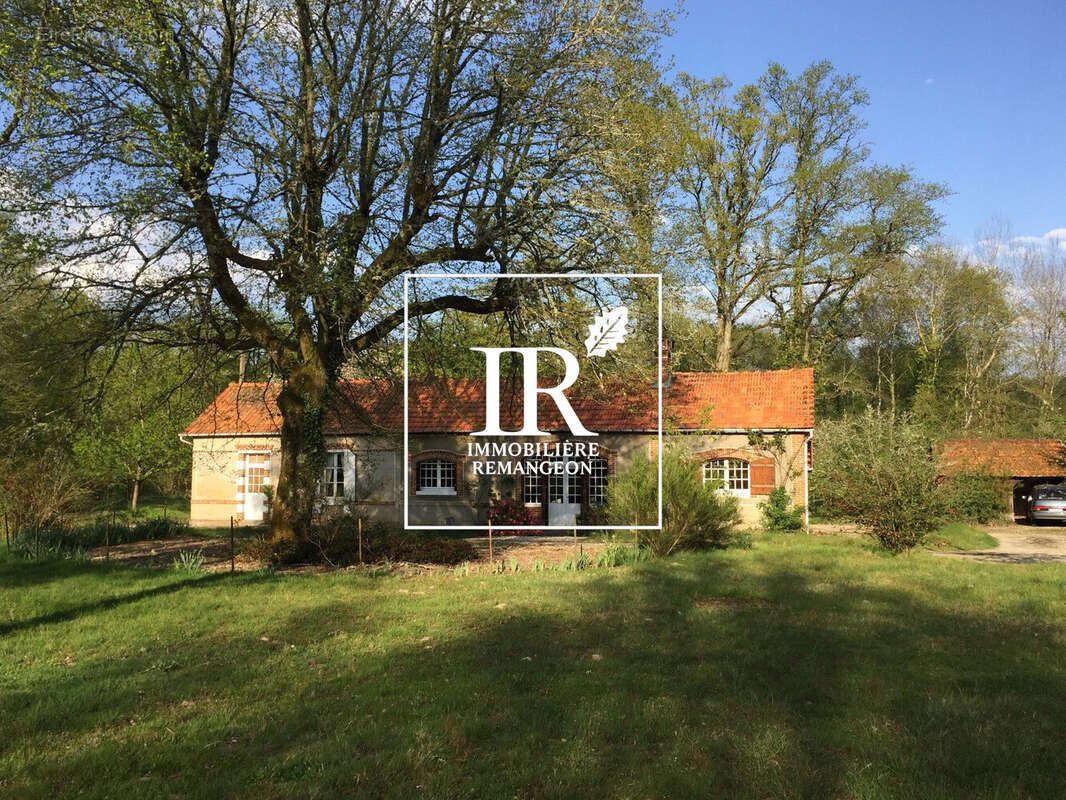 Maison 368 m² à Brinon-Sur-Sauldre  - photo 2