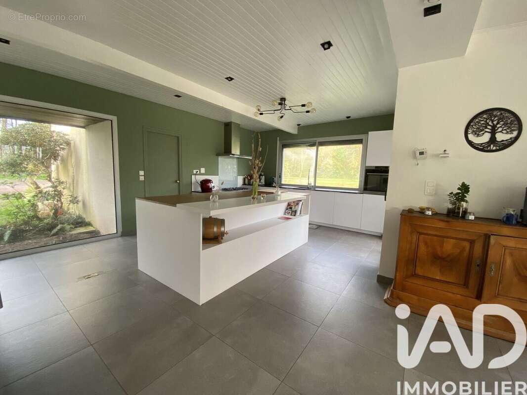 Photo 5 - Maison à SAINT-MEEN-LE-GRAND