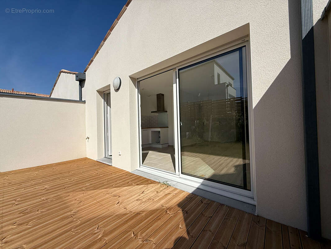 Maison à VAUX-SUR-MER