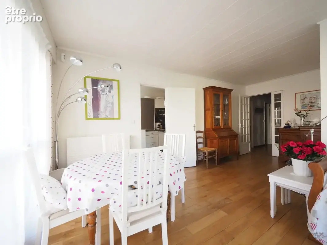 Appartement 3 pièces 77 m² à vendre à Bois-D'arcy (78390) - photo 2