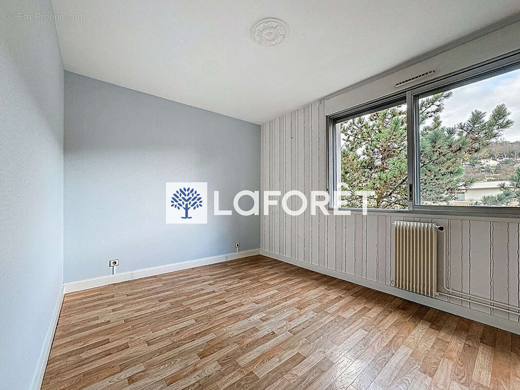 Appartement à MIRIBEL