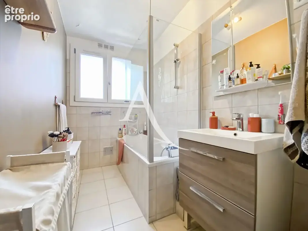 Appartement Bois D Arcy 3/4 pièce(s) 66 m2 - photo 8