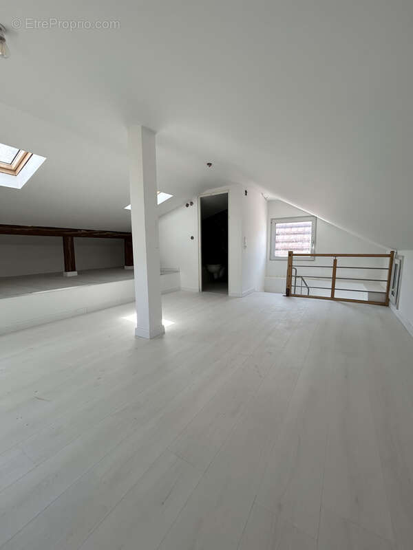 OSTWALD (67540) - Maison 3 pièces de 79m2 habitables et de 95m2 au sol sur un terrain de 1are57. - photo 3