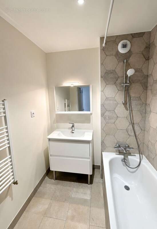 Appartement à GENNEVILLIERS