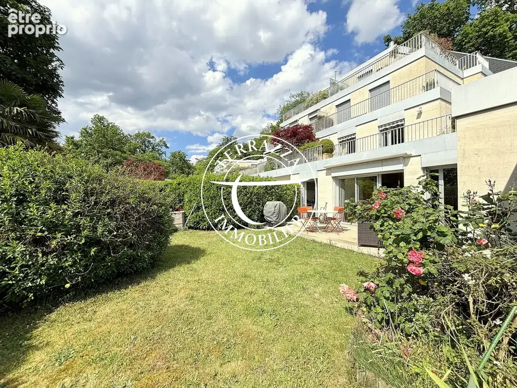 Appartement 4 pièces 109 m² à vendre à La Celle-Saint-Cloud (78170) - photo 4