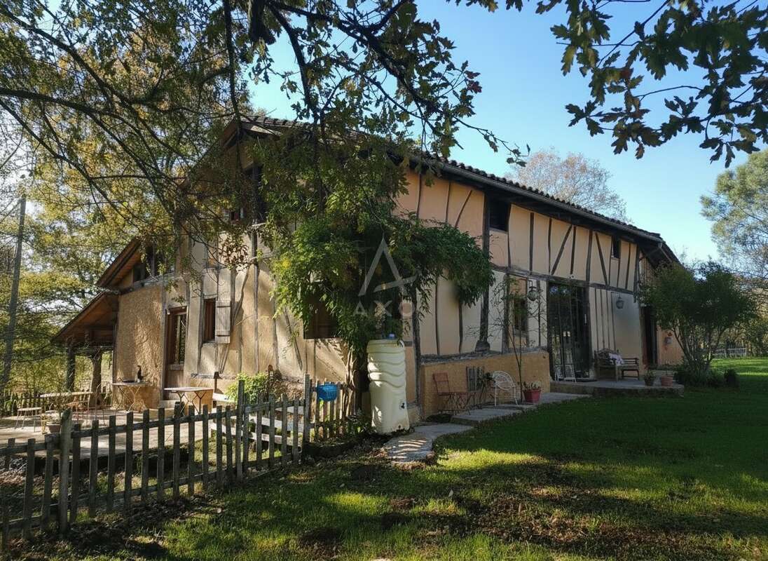 Maison à BETBEZER-D'ARMAGNAC