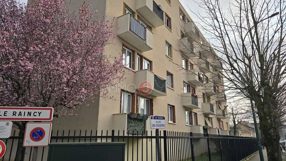 Appartement à LE RAINCY