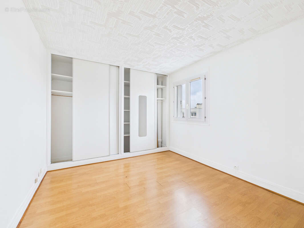 Appartement à SARTROUVILLE