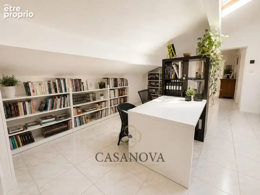 Maison 191 m² avec jardin paysager, jacuzzi et garage au centre de Pérols - photo 32