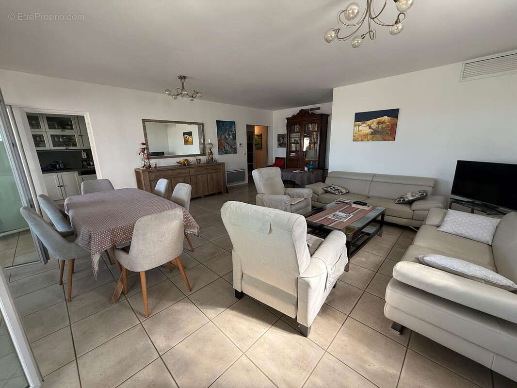 Appartement à MARSEILLE-8E