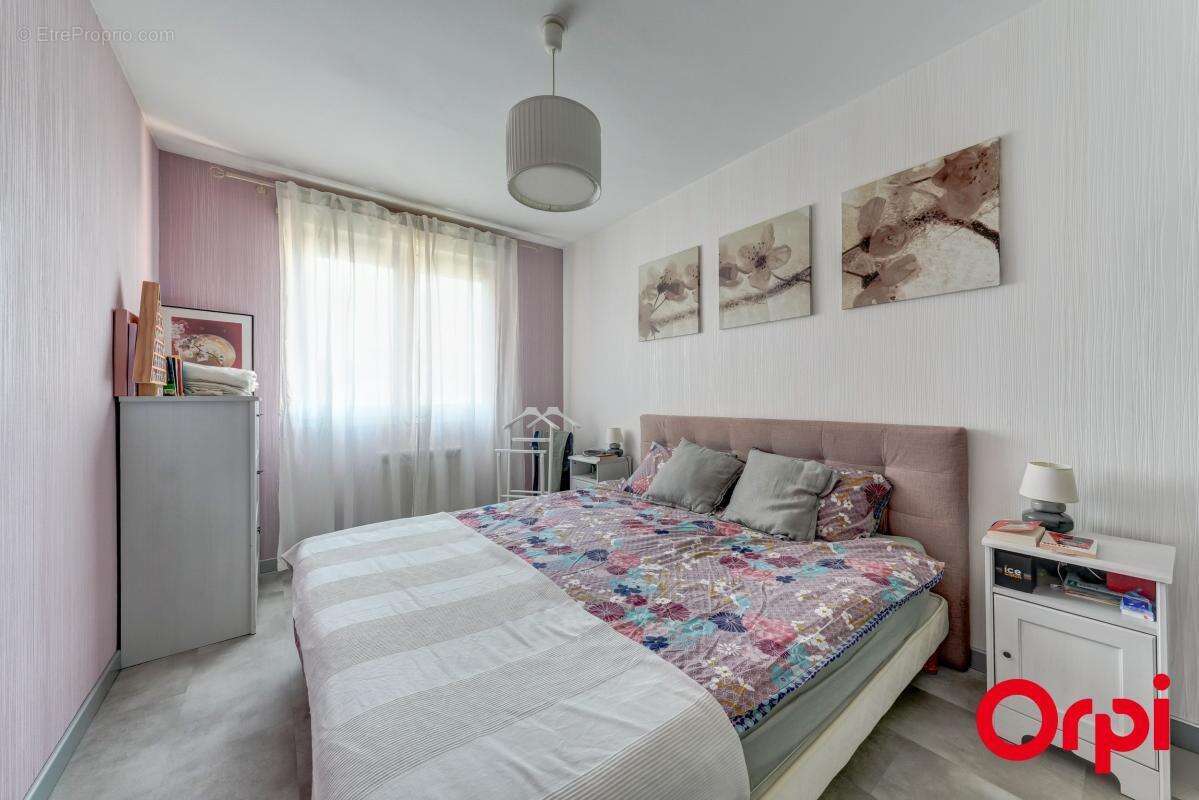 Appartement à LYON-8E