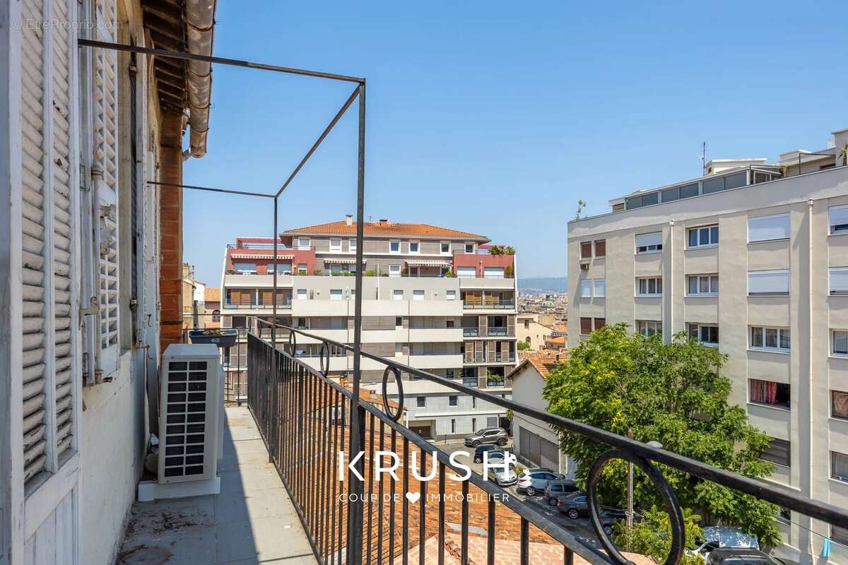 Appartement à MARSEILLE-6E