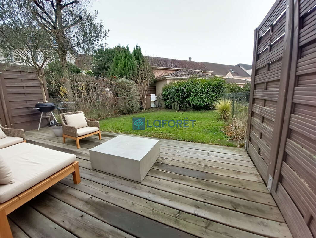 Maison à BAILLY-ROMAINVILLIERS