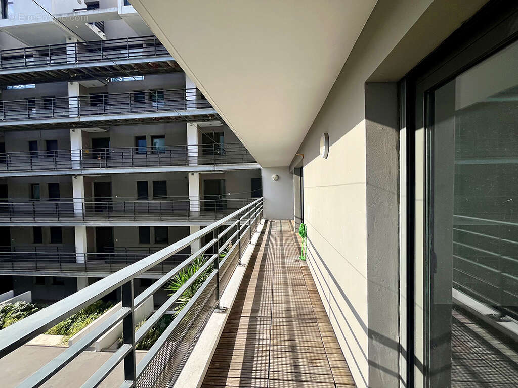 Appartement à MARSEILLE-8E