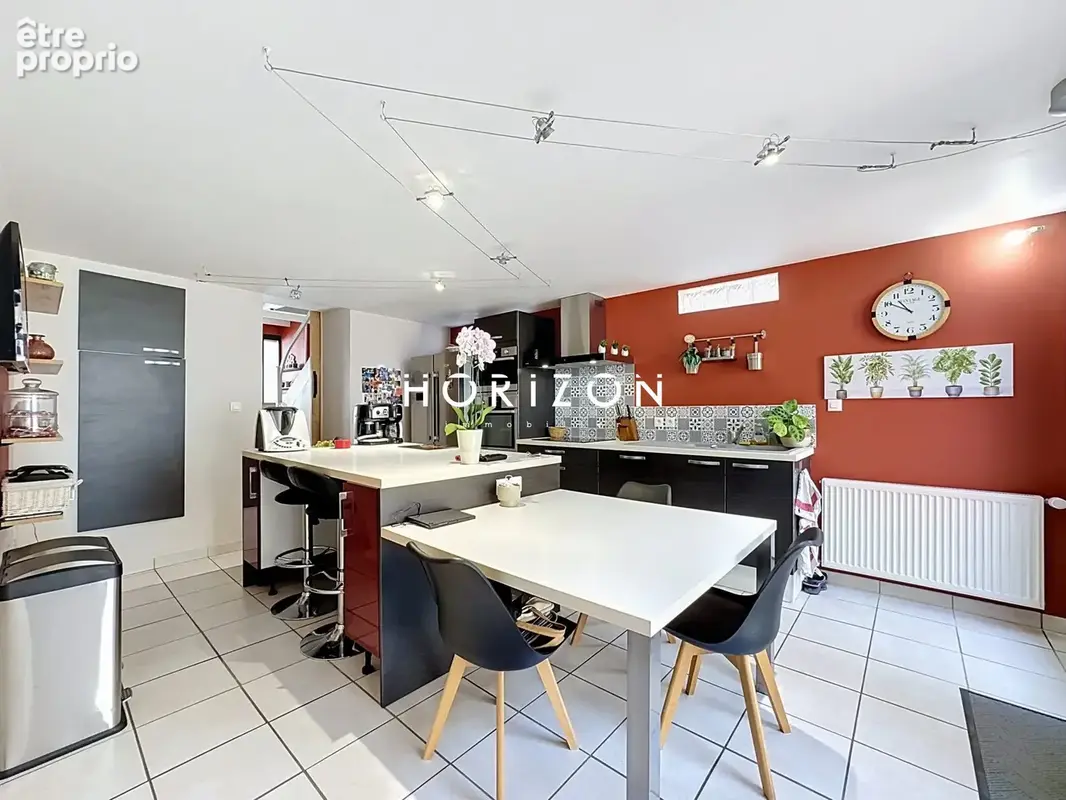 Maison 6 pièces 135 m² à vendre à Guereins (01090) - photo 6