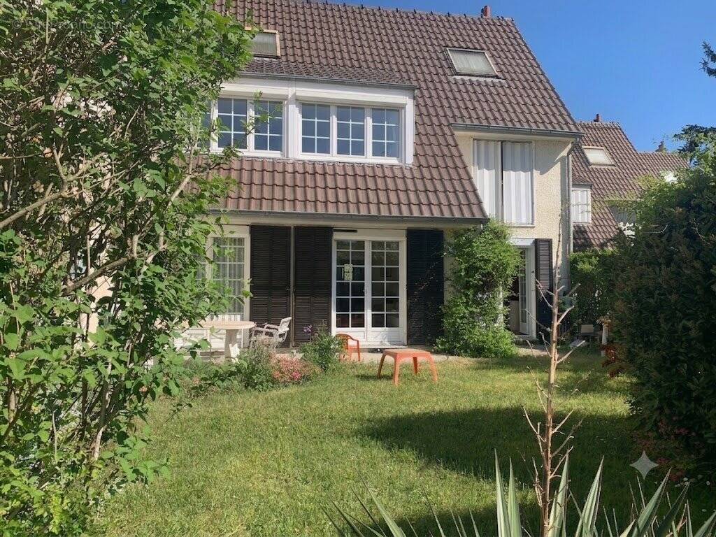 Maison à BREUILLET