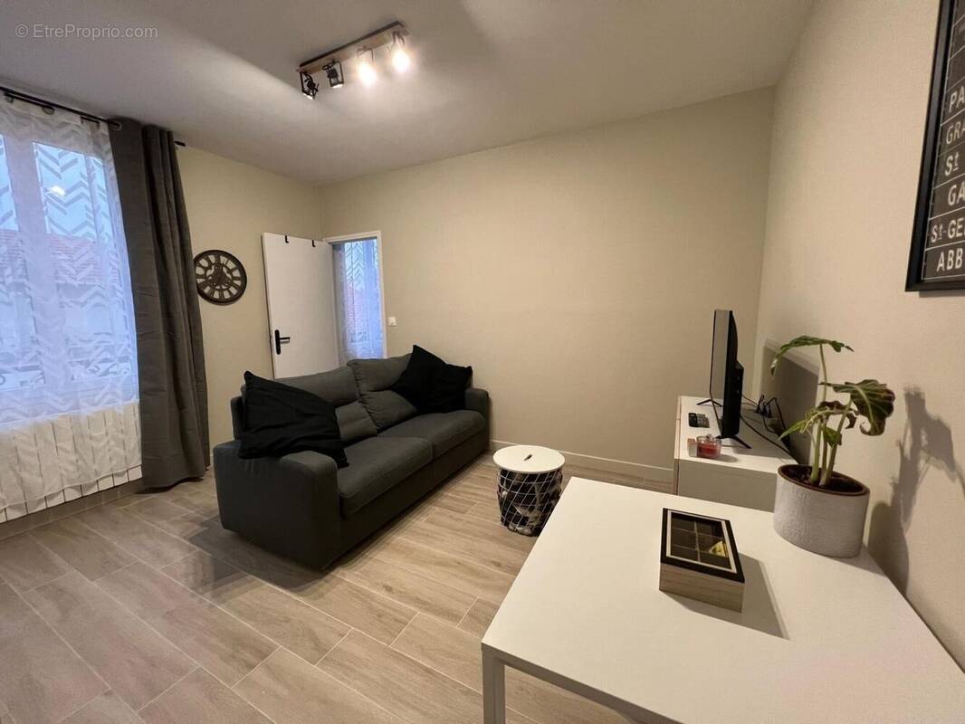 Photo 1 - Appartement à AUBERVILLIERS