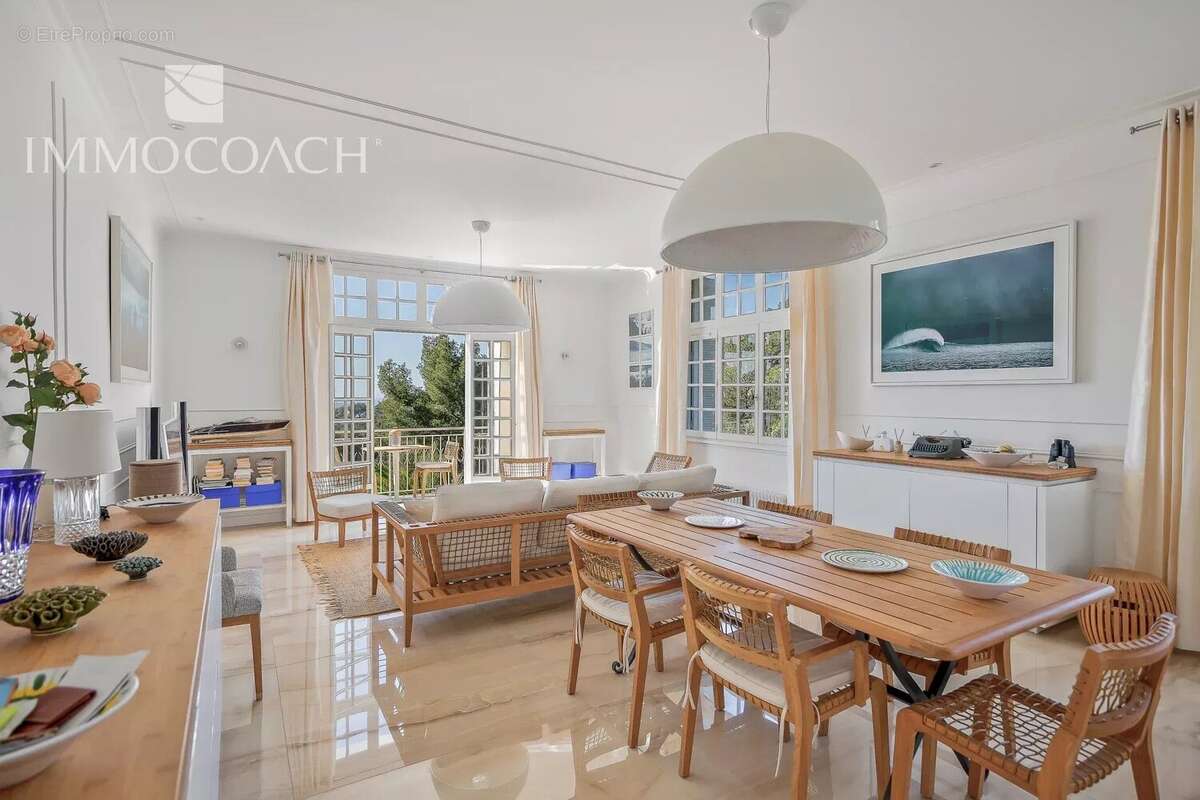 Appartement à HYERES
