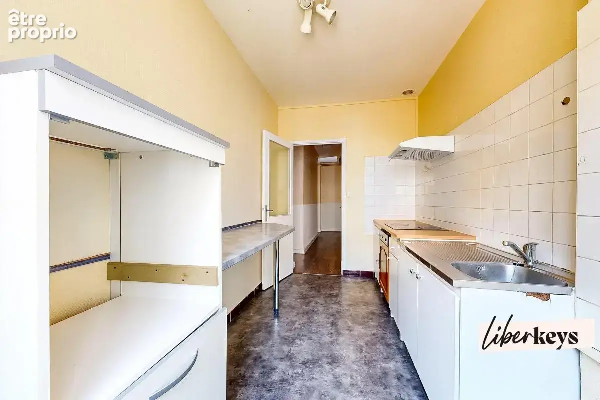 Appartement T3 de 67 m² avec garage fermé – Grand Rond, à deux pas du Jardin des Plantes - photo 8