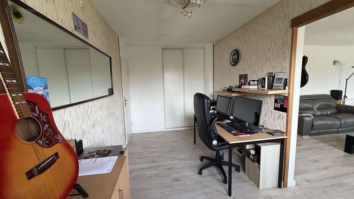 59585279f.jpg - Maison à NEUILLY-EN-THELLE