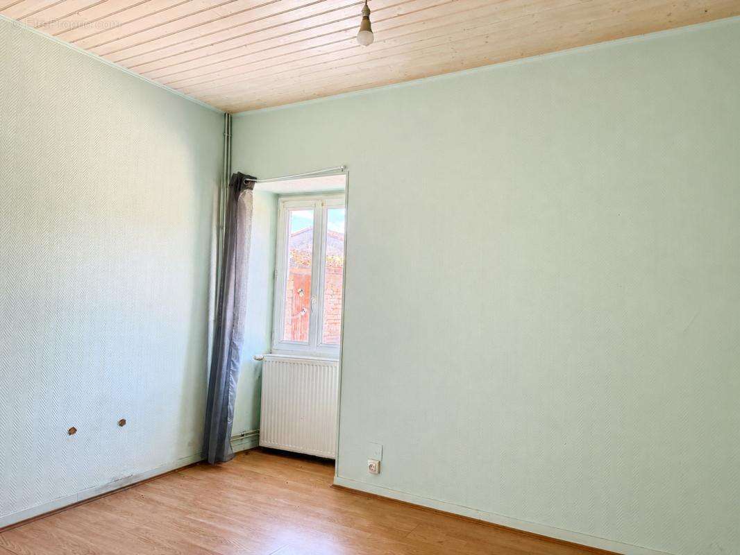 Maison 110 m2   4 chambres   Grange attenante - photo 6