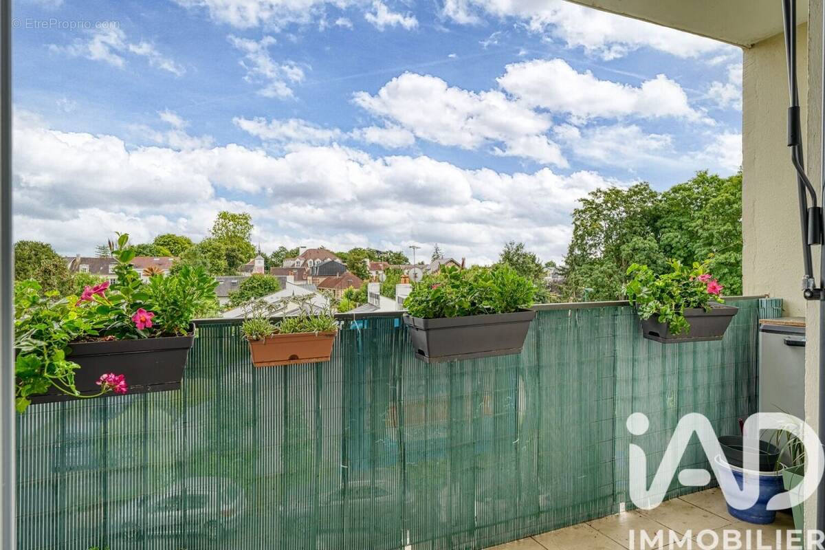 Photo 1 - Appartement à MARGENCY