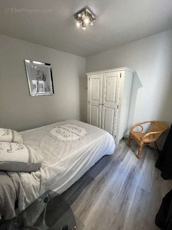 Appartement à MOULINS-ENGILBERT