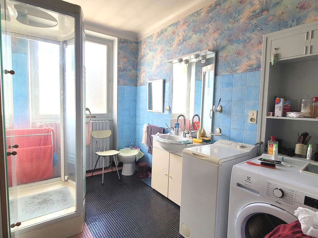 Maison à LE CHATELET