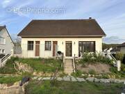 Maison à LACROIX-SAINT-OUEN