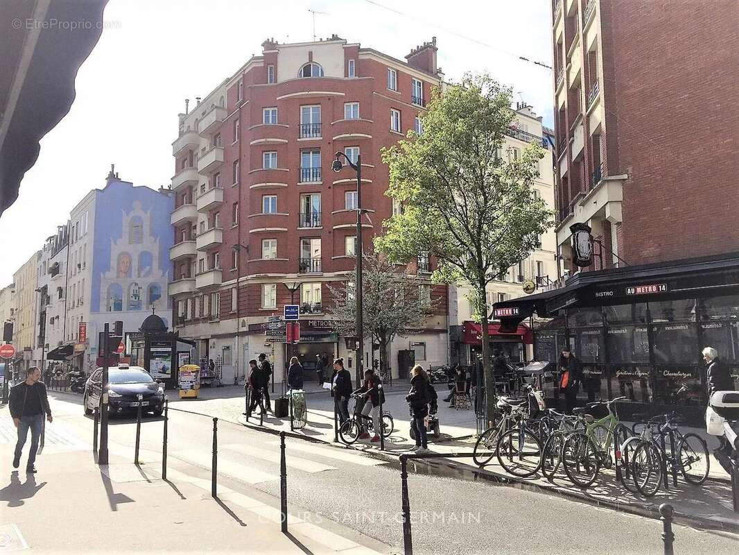 Appartement à PARIS-14E