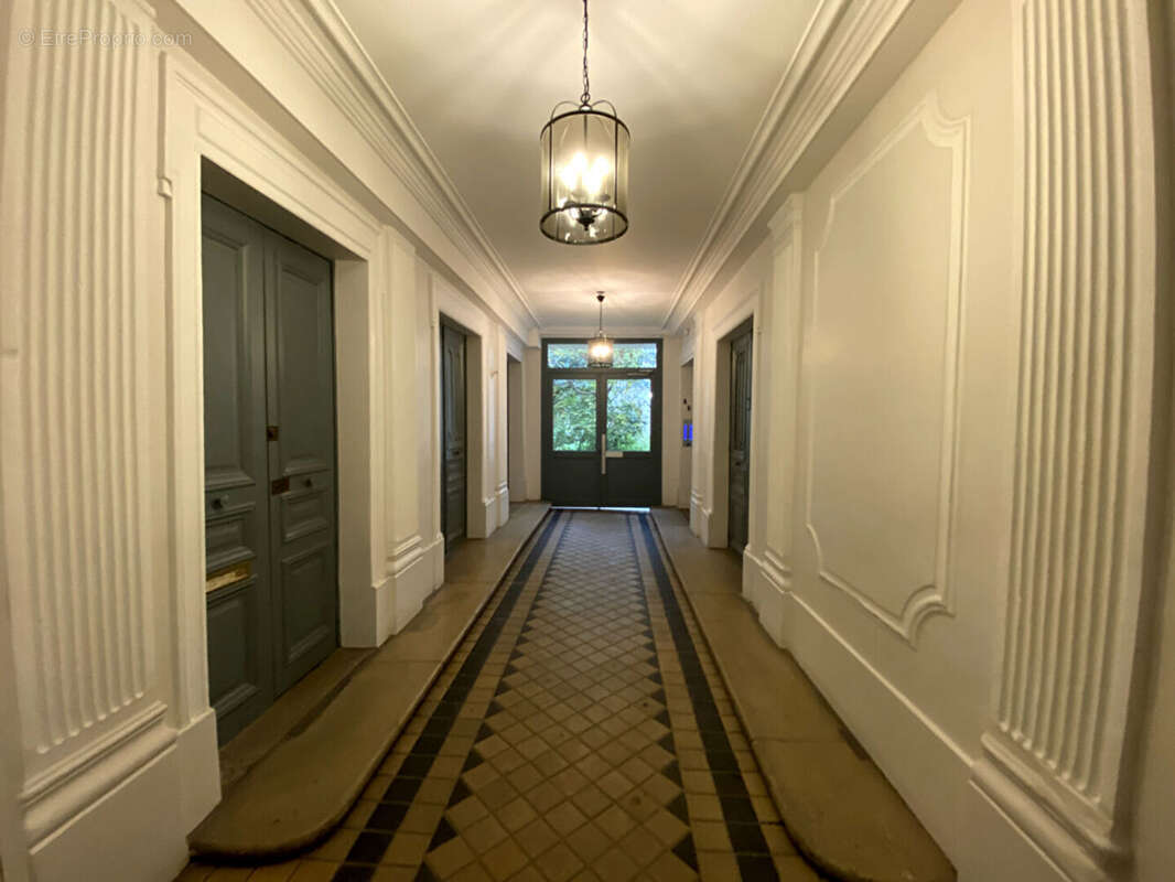 Appartement à PARIS-10E