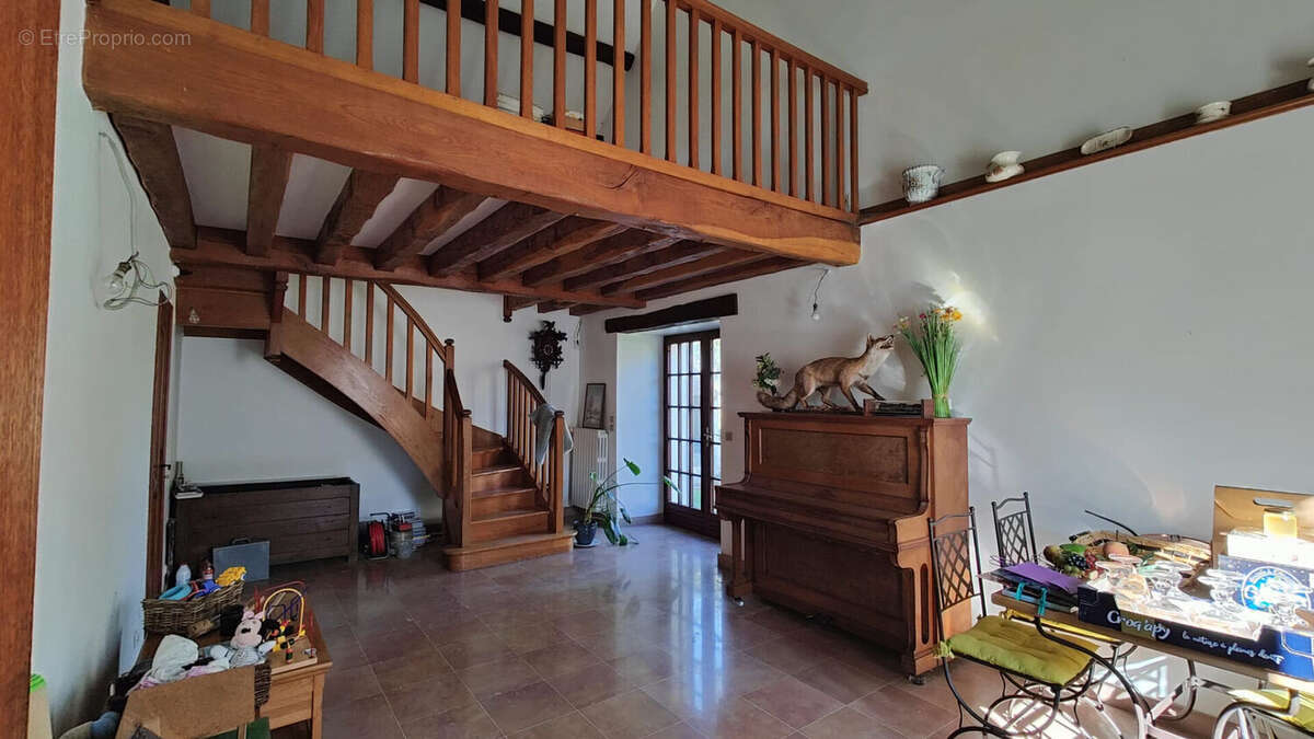 Maison Jouy Le Chatel 5 pièce(s) 144 m2 - photo 5