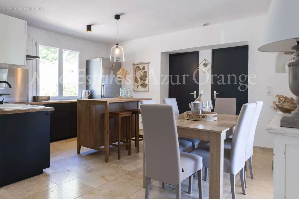 Maison à LA GARDE-FREINET