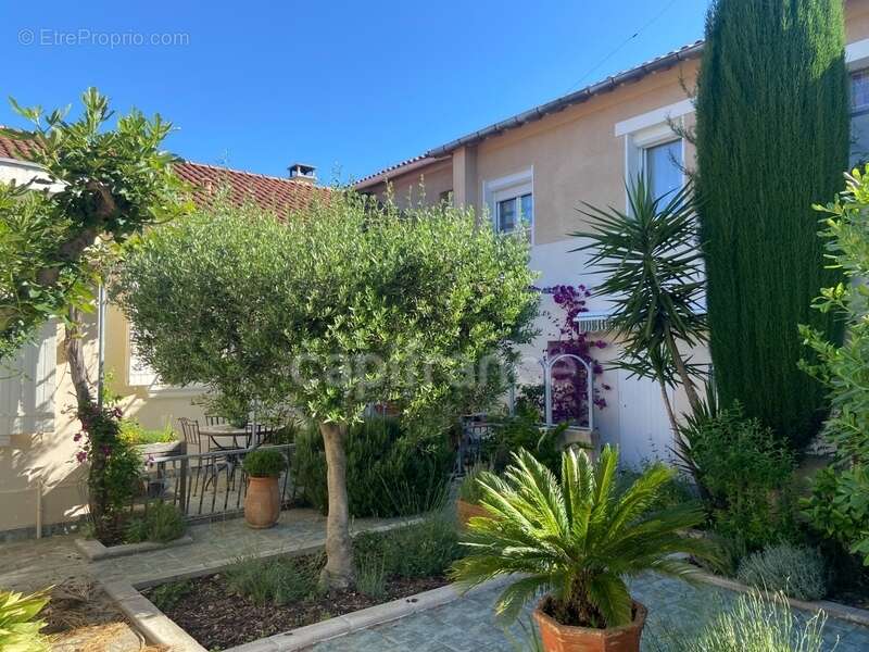 Avignon Maison+T2+Atelier+garage+jardin - photo 7