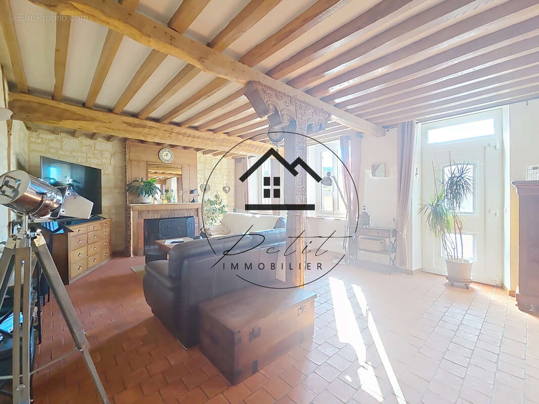 Maison à FOUILLEUSE
