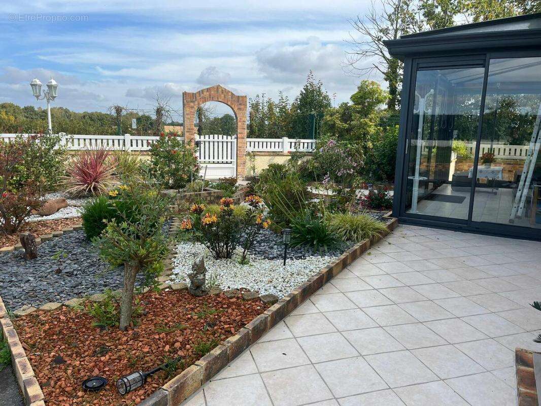 Maison à SAINT-MEEN-LE-GRAND