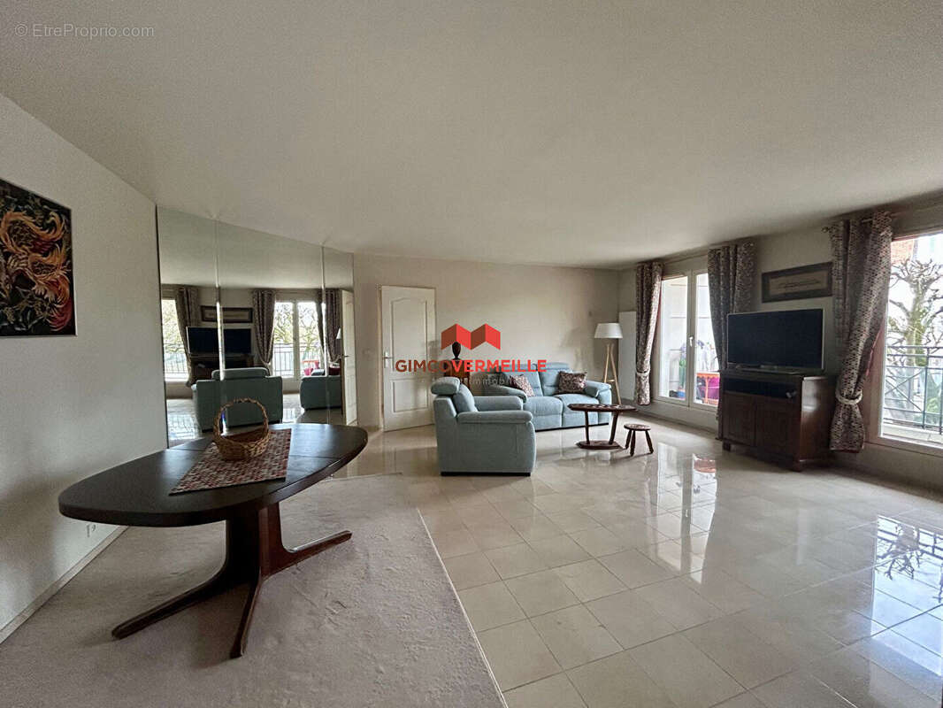 Appartement à POISSY