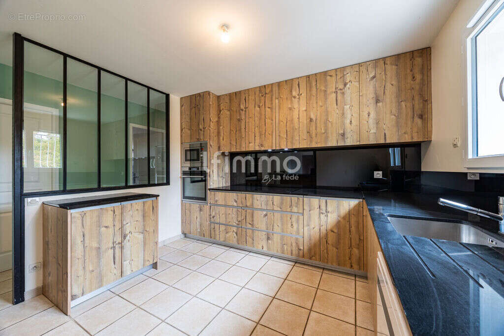 Maison 4 chambres - piscine - grand terrain - photo 11