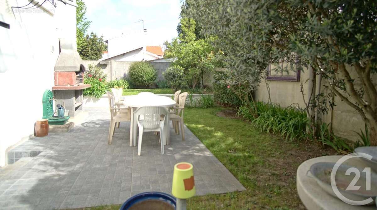 Maison à CHOISY-LE-ROI