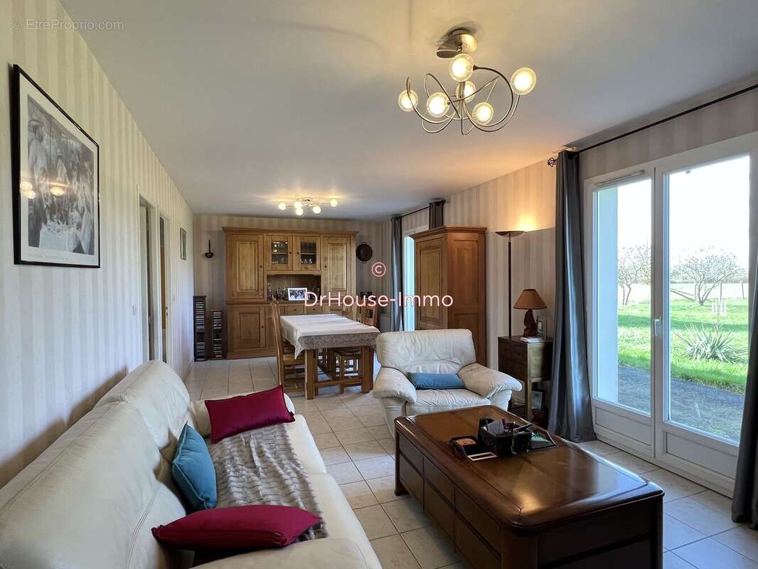 Maison 125 m² à Sorigny  - photo 47