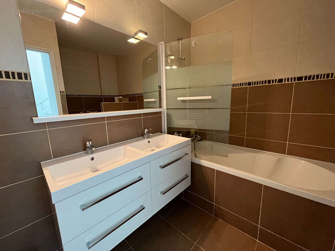 Appartement à LE RAINCY