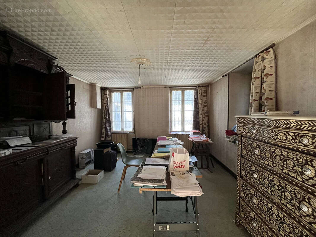 Maison à BLANZAC-PORCHERESSE