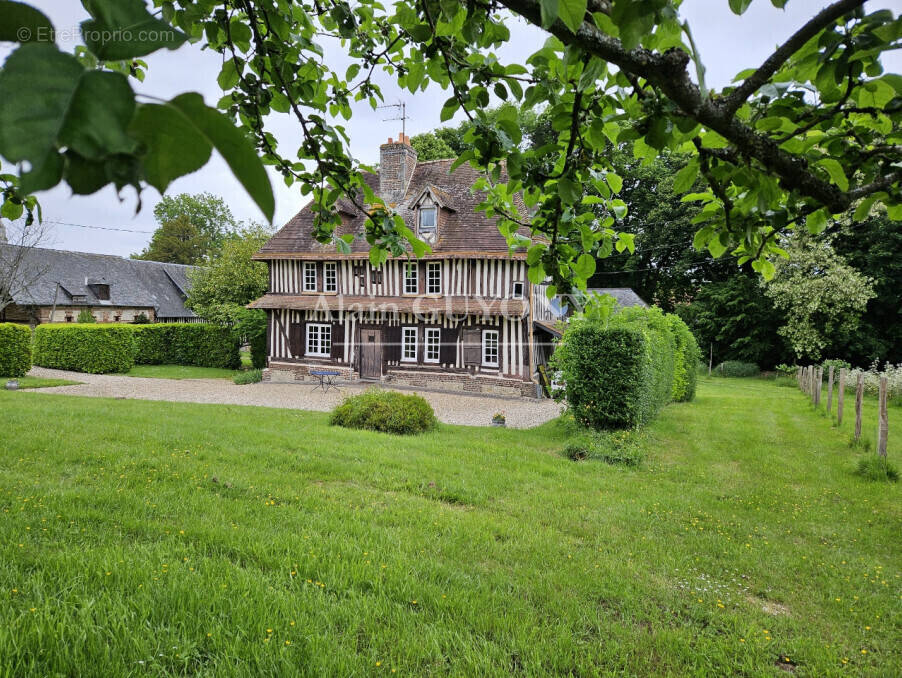 Maison à PONT-L&#039;EVEQUE