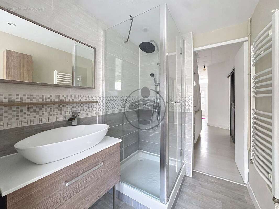 Maison à SAINT-QUENTIN